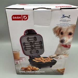 NIB Dash Mini Dog Treat Maker - Red